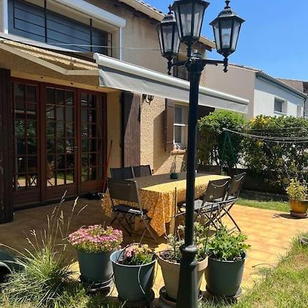 Maison Familiale Idealement Situee Avec Tout Le Confort Nîmes Exteriör bild