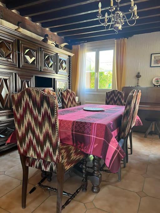 Maison Familiale Idealement Situee Avec Tout Le Confort Nîmes Exteriör bild