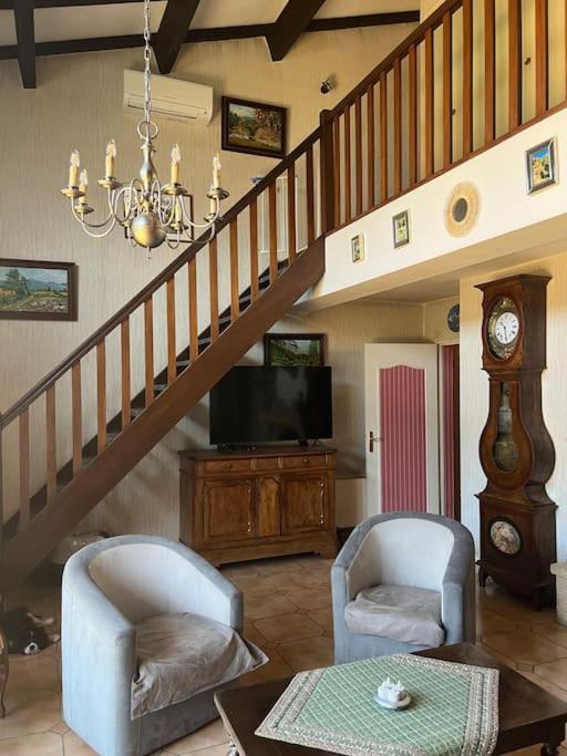 Maison Familiale Idealement Situee Avec Tout Le Confort Nîmes Exteriör bild