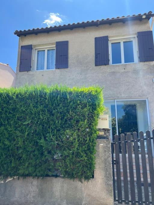 Maison Familiale Idealement Situee Avec Tout Le Confort Nîmes Exteriör bild