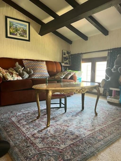 Maison Familiale Idealement Situee Avec Tout Le Confort Nîmes Exteriör bild